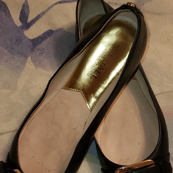Michael Kors  Flats - Picture 2 of 5